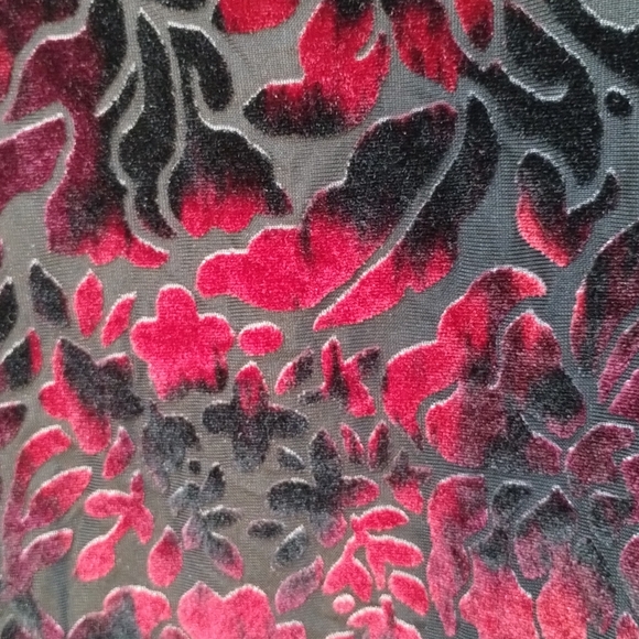 Plus Size Blouse - Picture 4 of 10